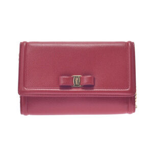 SALVATORE FERRAGAMO Vara Chain Red Calfskin Shoulder Bag